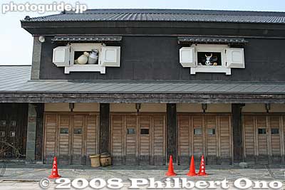 Rest House windows
Keywords: hokkaido date rekishi no mori park history
