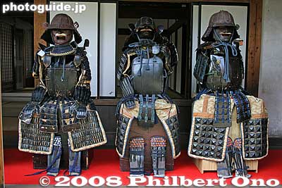 Samurai armor displayed on the first floor veranda of the Geihinkan.
Keywords: hokkaido date rekishi no mori park history museum samurai armor