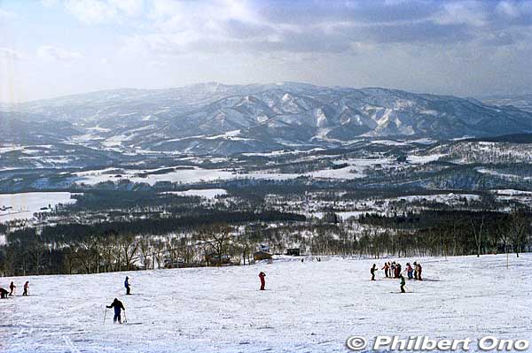 Skiing on Niseko Annupuri, Hokkaido.
Keywords: hokkaido niseko skiing annupuri japanmt