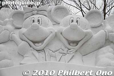 Mickey and Minnie Mouse
Keywords: hokkaido sapporo snow festival ice sculptures 