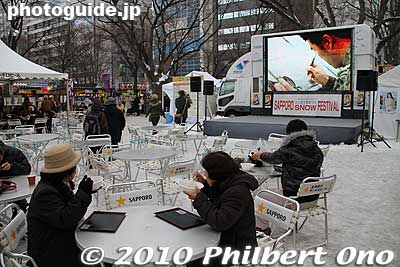 6-chome also had the festival site's largest food court called, "Hokkaido Winter Food Park." There was also a large TV monitor showing how the snow sculptures were designed and constructed.
Keywords: hokkaido sapporo snow festival ice sculptures 