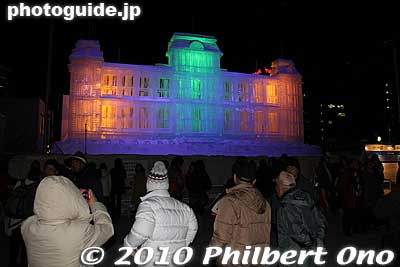 Get in touch with people from Hawaii living in Sapporo/Hokkaido. They would volunteer to pass out Hawaii brochures or maybe even perform hula on the icy stage.
Keywords: hokkaido sapporo snow festival iolani palace ice sculpture