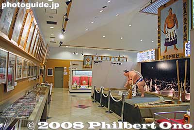 This is the main room of the Kitanoumi Memorial Hall. It includes half of a sumo ring (dohyo) with a mannequin.
Keywords: hokkaido sobetsu-cho yokozuna kitanoumi sumo museum history