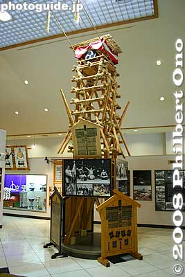 Scale model of a sumo drum tower
Keywords: hokkaido sobetsu-cho yokozuna kitanoumi sumo museum history