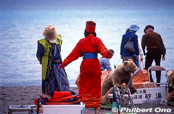 When I visited, there were Ainu on the Sunayu beach posing for tourists for a fee. 
Keywords: hokkaido teshikaga lake kussharo