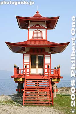 Ukimido pagoda, Lake Toya, Hokkaido 浮見堂
Keywords: hokkaido toyako-cho lake toya ukimido japantemple pagoda japantemple
