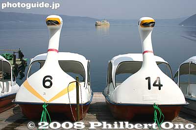 Swan boats again.
Keywords: hokkaido toyako-cho onsen spa hot spring crater lake toya swan boats