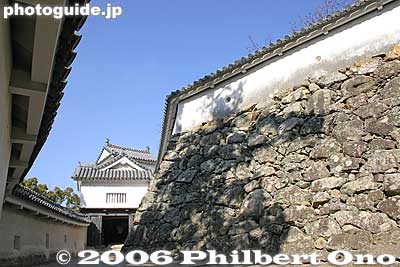 Ni-no-mon Gate (Important Cultural Asset) にの門
Keywords: hyogo prefecture himeji castle national treasure