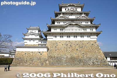 Castle tower viewed from Bizen Maru (Honmaru) 大天守
Keywords: hyogo prefecture himeji castle national treasure