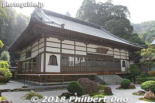 Near Mandarayu is Gokurakuji Temple, a Rinzai Zen Buddhist temple. It worships Amida Nyorai. 本堂
Keywords: hyogo toyooka kinosaki onsen hot spring spa