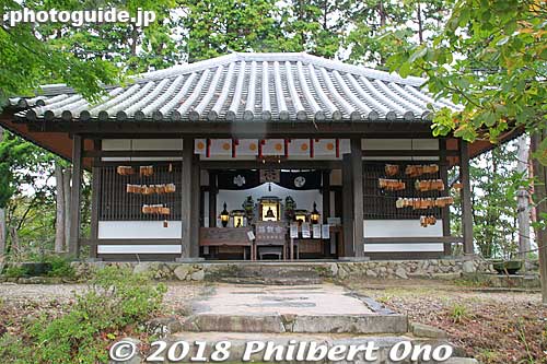 Onsenji Temple's Oku-no-In temple reconstructed in 2010. 奥の院
Keywords: hyogo toyooka kinosaki onsen hot spring spa