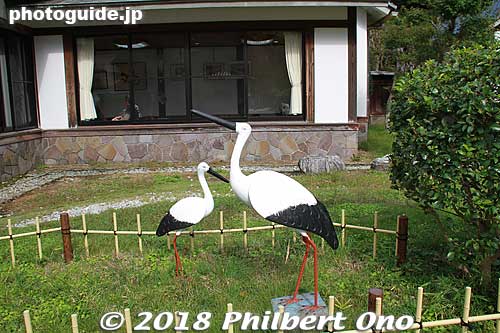 Kou-no-Yu is open 7:00 am–11:00 pm, closed on Tue. Oriental white stork statues next to Kou-no-Yu.
Keywords: hyogo toyooka kinosaki onsen hot spring spa