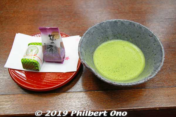 My complimentary matcha tea and confections.
Keywords: ibaraki kitaibaraki izura coast hotel