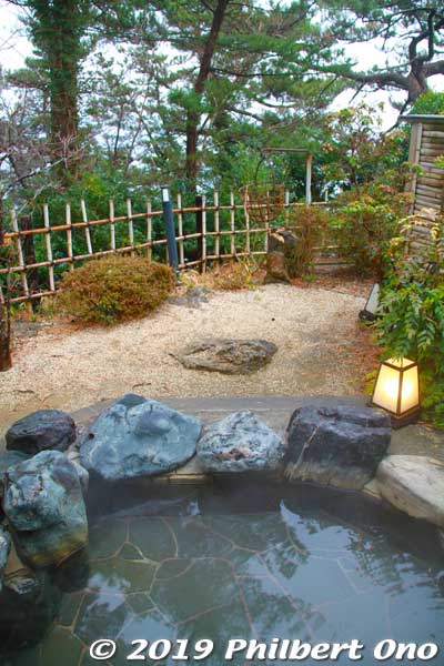 The Taikan house also has a small outdoor hot spring bath.
Keywords: ibaraki kitaibaraki izura coast hotel