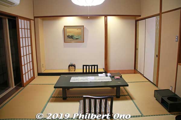 Typical room in the hotel's modern tower. This is the living room.
Keywords: ibaraki kitaibaraki izura coast hotel