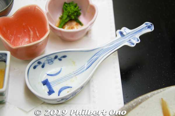Biwa lute-shaped dish.
Keywords: ibaraki kitaibaraki izura coast hotel