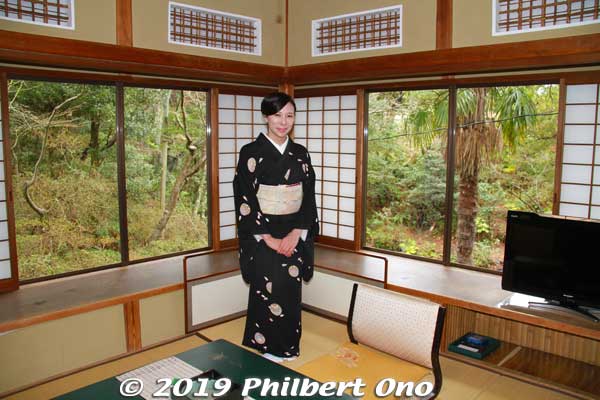 The okami-san posing in another guest room of the Buzan residence. 
Keywords: ibaraki kitaibaraki izura coast hotel