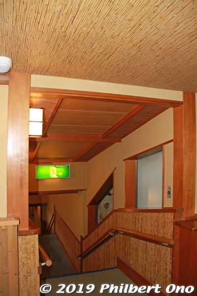 Fancy corridor inside Kimura Buzan home.
Keywords: ibaraki kitaibaraki izura coast hotel