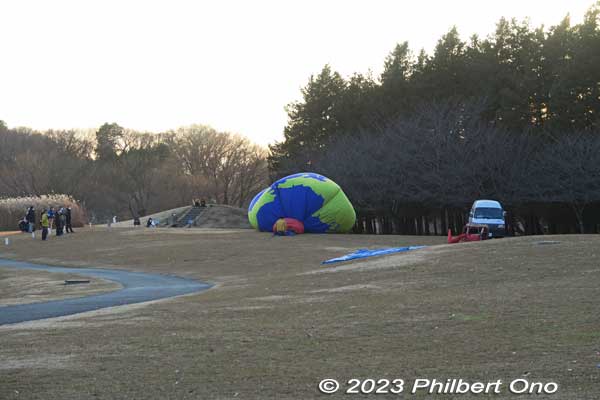 The balloons inflated quite quickly.
Keywords: Ibaraki Koga Kubo Park hot air balloons
