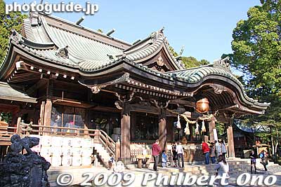 Tsukuba-san Jinja Shrine's Haiden Hall is adjacent to the cable car station. The Honden Hall is atop the two peaks on Mt. Tsukuba. 筑波山神社
Keywords: ibaraki tsukuba mt. mount 