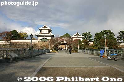Ishikawa Bridge to Ishikawa-mon Gate
Keywords: ishikawa prefecture kanazawa castle park