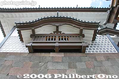 Bay window to drop stones, Hashizume-mon Turret
Keywords: ishikawa prefecture kanazawa castle park