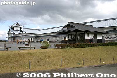 Back view of long house. Information office and gift shop is in the small building.
Keywords: ishikawa prefecture kanazawa castle park