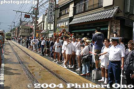 Streetcar break
Keywords: kanagawa, kamakura, tenno-sai matsuri, festival, mikoshi