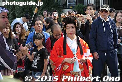 Daimyo's wife is one of the main characters in the procession.
Keywords: kanagawa hakone-machi yumoto daimyo gyoretsu feudal lord procession samurai matsuri11