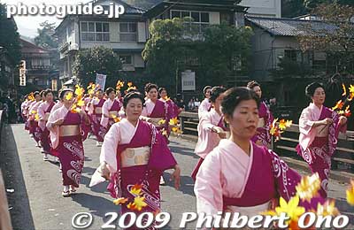 Keywords: kanagawa hakone-machi yumoto onsen spa daimyo gyoretsu feudal lord procession samurai 
