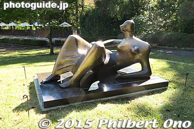 Many Henry Moore sculptures too.
Keywords: kanagawa hakone open air museum japansculpture art