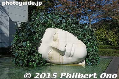 La Piereuse, similar to the piece at [url=http://photoguide.jp/pix/displayimage.php?album=657&pid=20676]Lake Toya in Hokkaido[/url]
Keywords: kanagawa hakone open air museum sculpture art