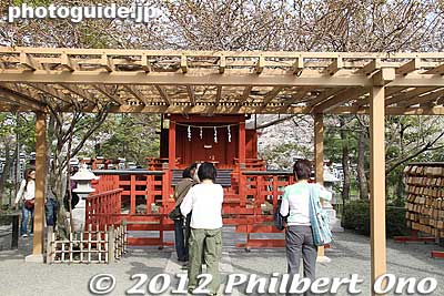 Benzaiten Shrine
Keywords: kanagawa kamakura tsurugaoka hachimangu shrine japanese garden benzaiten shrine