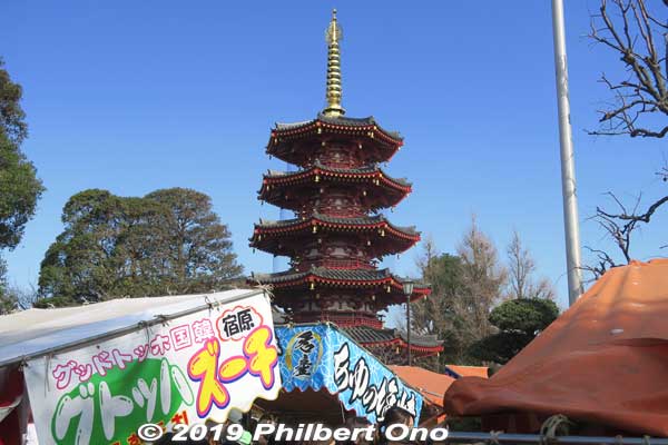 Octagonal 5-story pagoda at Kawasaki Daishi Temple. 八角五重塔 (中興塔)
Keywords: kanagawa kawasaki shingon-shu daishi Buddhist temple