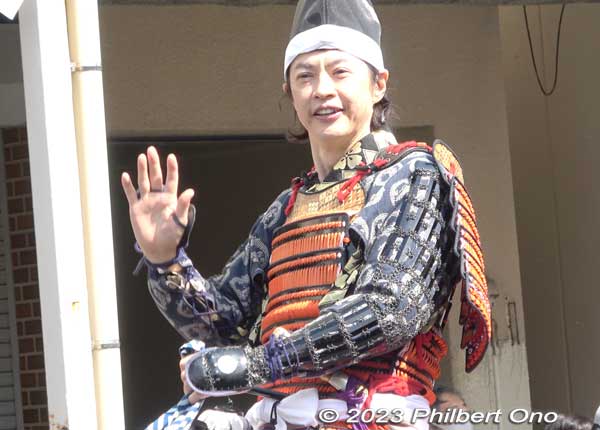 The first Odawara Hojo lord, Hōjō Sōun played by actor Goda Masashi. 初代北条早雲 (合田 雅)
Keywords: Kanagawa Odawara Hojo Godai Matsuri Festival samurai parade japansamurai japanceleb