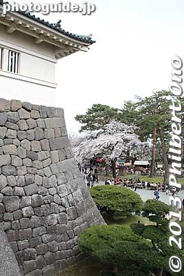 Photography is not allowed inside the museum.
Keywords: kanagawa odawara castle cherry blossoms sakura flowers