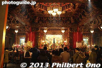 Inside Kwan Tai Temple.
Keywords: kanagawa yokohama chinatown chinese new year Kwan Tai Temple Kanteibyo