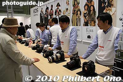 Canon cameras for touch and feel.
Keywords: kangawa yokohama cp+ camera photo imaging expo show 