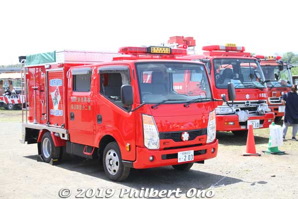 Keywords: kanagawa zama giant kite matsuri festival odako fire engine truck