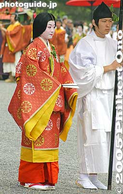 Court lady called myobu. 命婦
Keywords: kyoto aoi matsuri festival heian kimonobijin