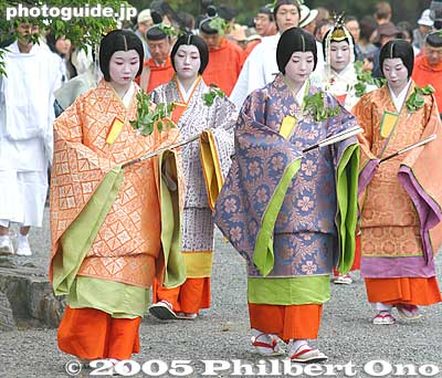 Keywords: kyoto aoi matsuri hollyhock festival heian kimonobijin