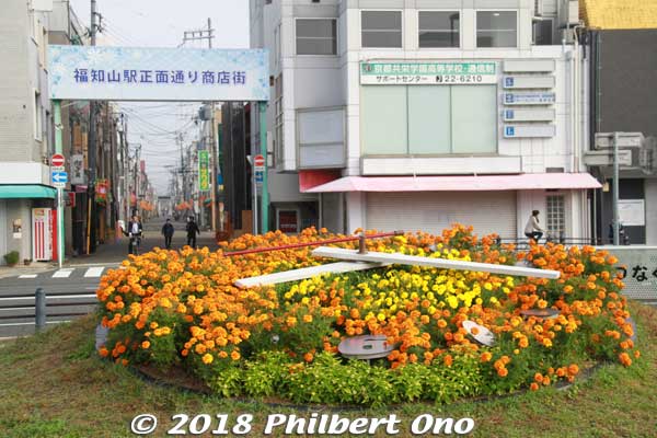 Flower Clock in front of Fukuchiyama Station.
Keywords: kyoto Fukuchiyama Castle