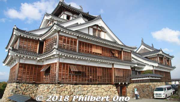 Front (entrance) view of Fukuchiyama Castle. Inside is a modern building housing a local history museum. 
Although Fukuchiyama Castle was occupied by a number of lords, it is most strongly associated with Akechi Mitsuhide who built it and occupied it for only three years before he was killed by Toyotomi Hideyoshi in 1582 for assassinating Oda Nobunaga. Fukuchiyama, Kyoto Prefecture.
Keywords: kyoto Fukuchiyama Castle japancastle