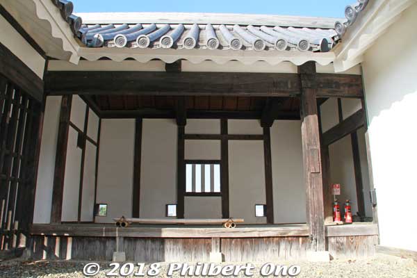 Akaganemon Bansho guardhouse. 銅門脇番所
Keywords: kyoto Fukuchiyama Castle