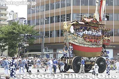 Fune Hoko boat-shaped float. 船鉾
Keywords: kyoto gion matsuri festival float