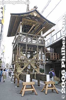 Disassembly occurs soon after the procession ends.
Keywords: kyoto gion matsuri festival float
