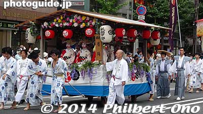 Geisha/geiko from Gion Kobu
Keywords: kyoto gion ato matsuri festival Hanagasa Parade geisha