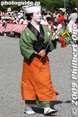 Kaji was a poet and operator of a tea house. 梶
Keywords: kyoto jidai matsuri festival of ages