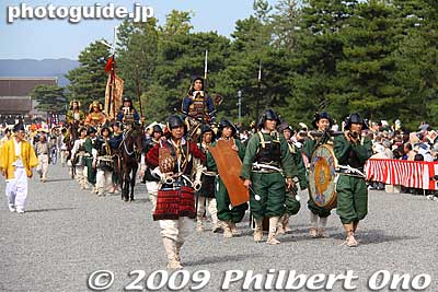Procession of Enryaku Period Court Warriors 延暦武官行進列
Keywords: kyoto jidai matsuri festival of ages