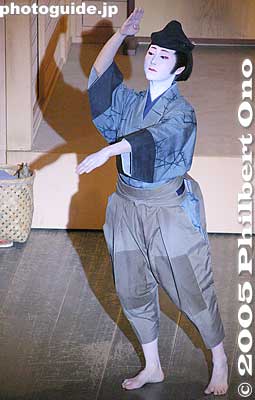 Keywords: kyoto kamogawa odori geisha dance pontocho